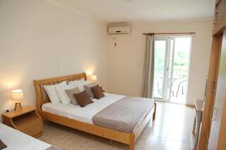 Апартаменты Comfort Apartments Улцинь Номер-студио (для 3 взрослых)-1
